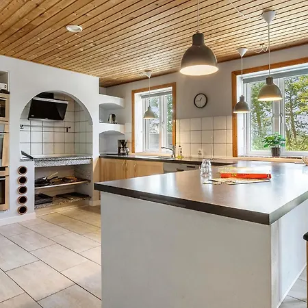 8 Bedroom In 別荘 Rømø